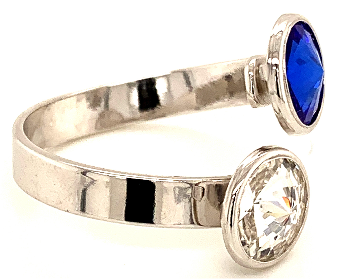 Silber Ring mit 2 Swarovski Crystal 1*Majestic Blue Blau 1*Crystal Clear 925 Silberfassung größe änderbar gesamt ca. 3,4 Gramm 17 ct handgearbeitet, rhodiniert, handgemacht in Italien AT0578MBC