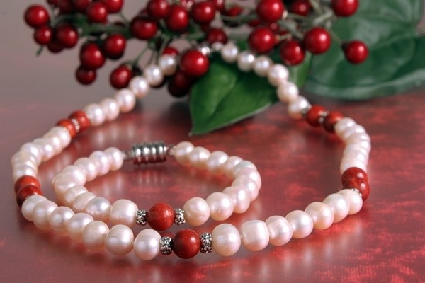 Echtes Zucht-Perlen-Set P018 Kette+Armband weiß m. Schaumkoralle abgesetzt