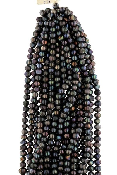 Strang rundlicher Süßwasser-Zucht-Perlen 8-9mm 37cm offen Tahiti Black Violett S210