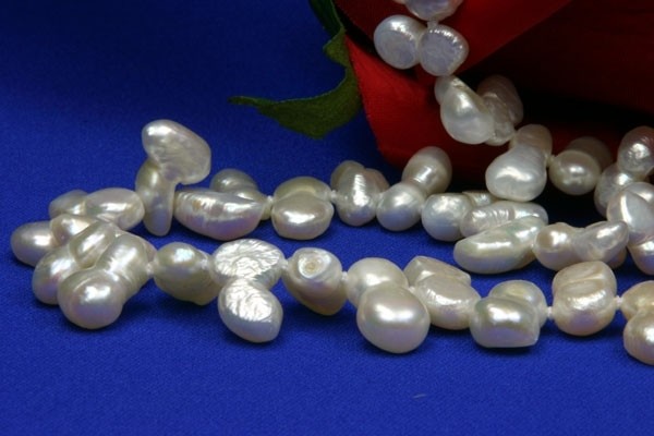 Perlenkette P504 Barocke Zuchtperlen ca. 10mm Weiß